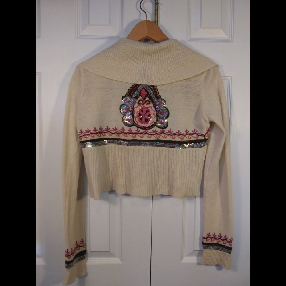 Shrug sequence ,Bahamian-India feel